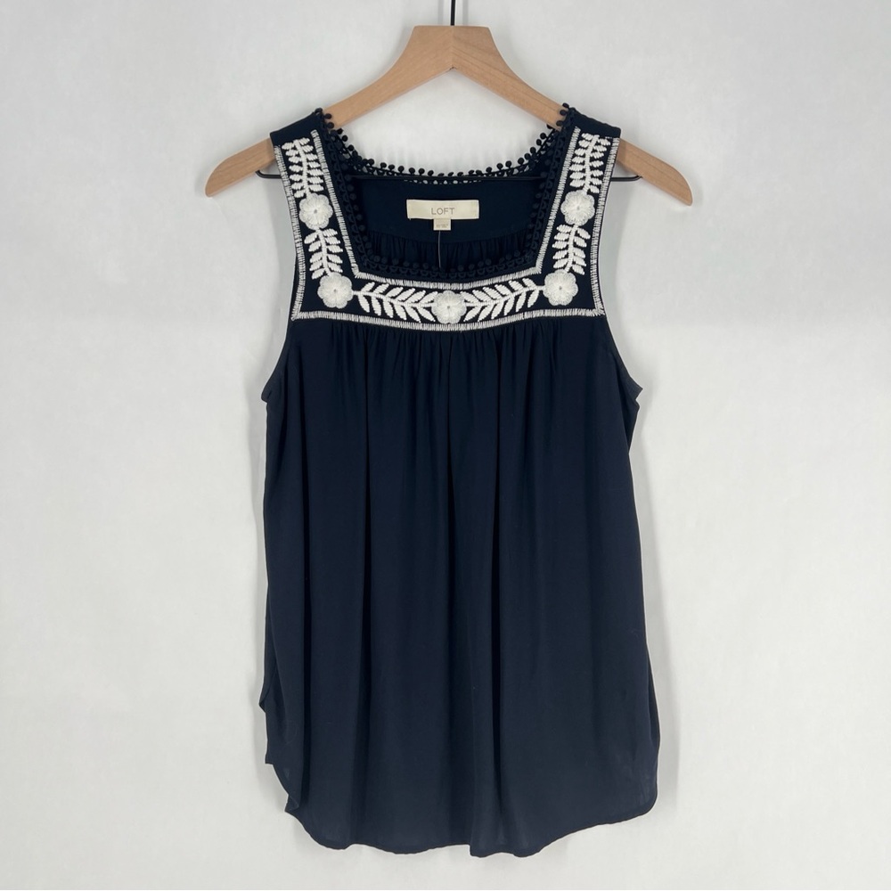 LOFT Navy Square Neck Sleeveless Top‎ with White Floral Embroidery Tank Size XS